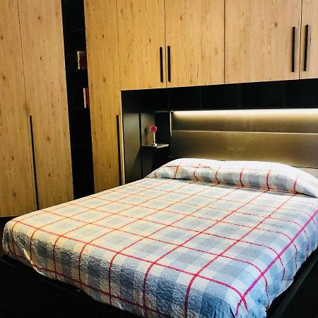 La Casa Di Claudia Apartment เจนัว ภายนอก รูปภาพ