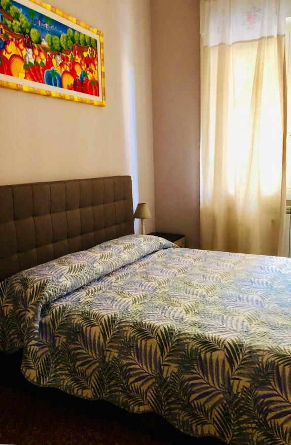 La Casa Di Claudia Apartment เจนัว ภายนอก รูปภาพ